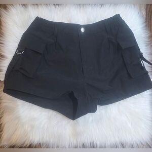 Love Tree Women's Black Cargo Shorts